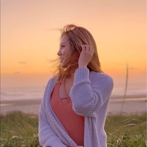 Meet your Posher, Caitlin